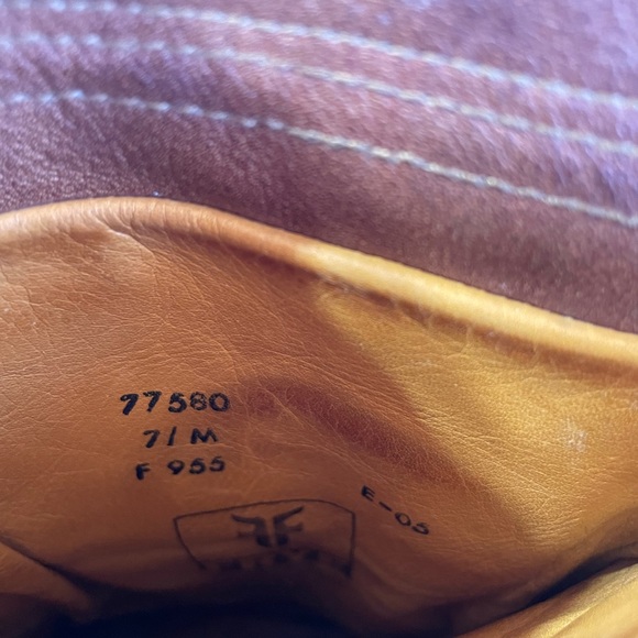 Vintage Frye Heeled Boots - Picture 5 of 6